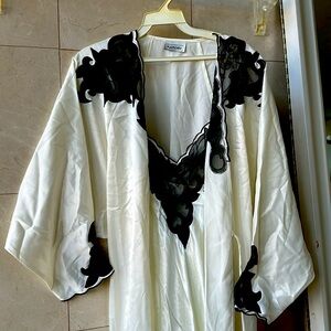 Natori Robe and Slip set